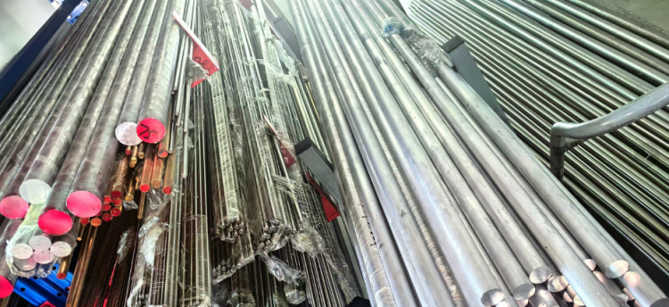 深圳華呈：專注非標(biāo)五金零配件定制加工，加緊備產(chǎn)中