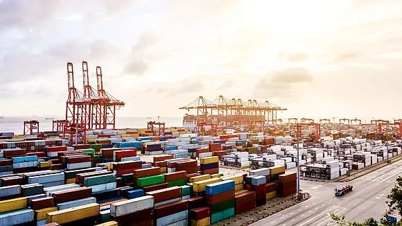 國(guó)務(wù)院關(guān)稅稅則委員會(huì)：對(duì)原產(chǎn)于美國(guó)的所有進(jìn)口商品加征34%關(guān)稅